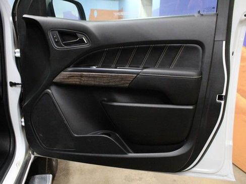 Used 2021 GMC Canyon Denali AWD/4WD image 9
