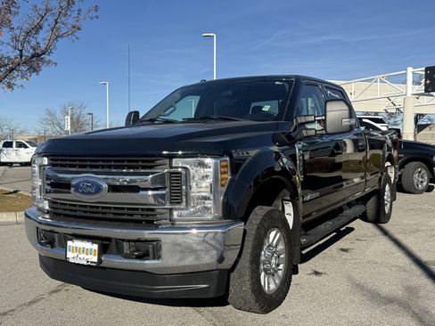 Used 2019 Ford F250 XLT image 3