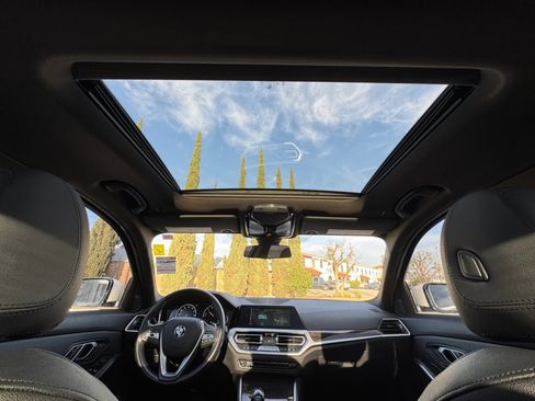 Used 2019 BMW 330i Sedan w/ Convenience Package image 16