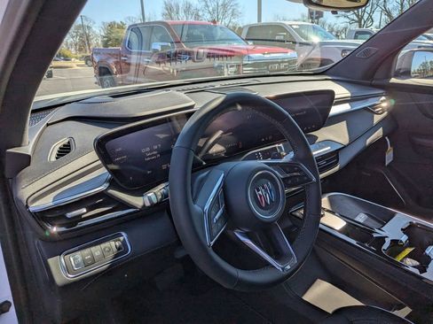 New 2026 Buick Enclave Preferred w/ Power Package image 9