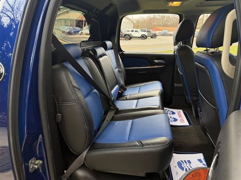 Used 2013 Chevrolet Avalanche LTZ image 62