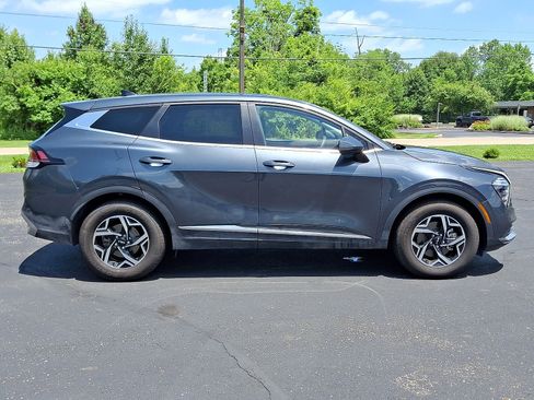 Used 2024 Kia Sportage LX FWD image 25