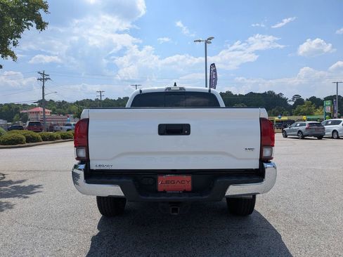 Used 2023 Toyota Tacoma SR5 RWD image 7