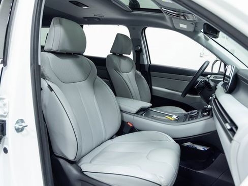 Used 2024 Hyundai Palisade SEL image 25