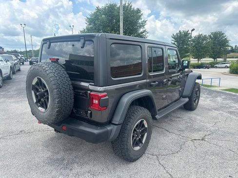 Used 2018 Jeep Wrangler Unlimited Rubicon AWD/4WD image 3