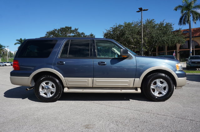 Used 2004 Ford Expedition Eddie Bauer RWD image 16