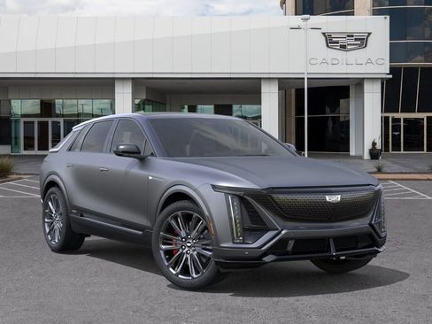 New 2026 Cadillac Lyriq V w/ LPO, Floor Liner Package AWD/4WD image 7