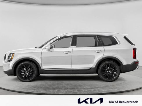 Used 2022 Kia Telluride SX w/ Nightfall Edition Package AWD/4WD image 3