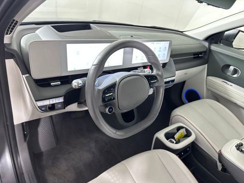 Used 2024 Hyundai Ioniq 5 Limited image 13