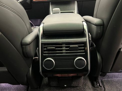 Used 2024 Land Rover Range Rover SE AWD/4WD image 9