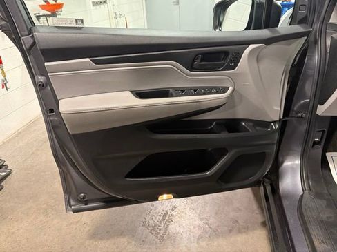 Used 2023 Honda Odyssey EX-L image 7
