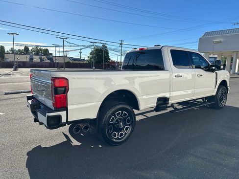 Used 2024 Ford F250 Platinum AWD/4WD image 7