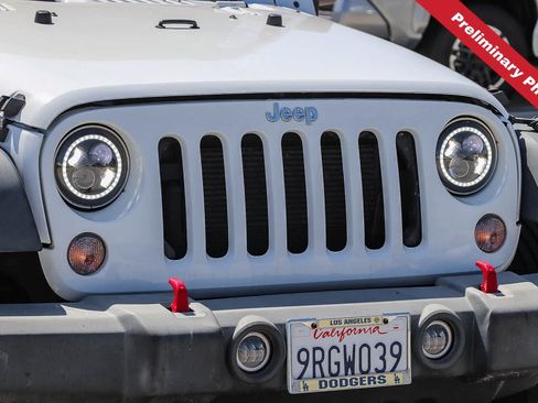 Used 2018 Jeep Wrangler Sport AWD/4WD image 4