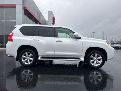 Used 2010 Lexus GX 460 image 8