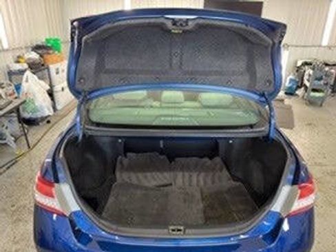 Used 2010 Toyota Camry FWD image 8