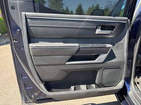 Used 2023 Toyota Tundra Platinum AWD/4WD image 21