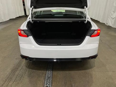 New 2026 Toyota Camry Hybrid AWD/4WD image 11