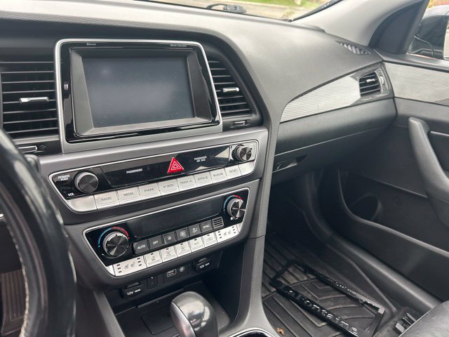 Used 2019 Hyundai Sonata Limited FWD image 12
