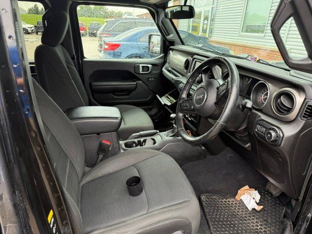 Used 2021 Jeep Wrangler Unlimited Sport w/ Cold Weather Group AWD/4WD image 11