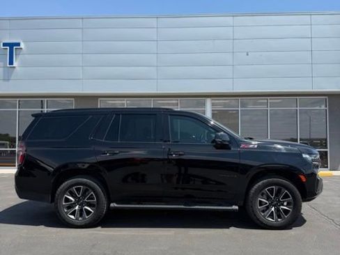 Used 2021 Chevrolet Tahoe Z71 w/ Z71 Signature Package AWD/4WD image 1