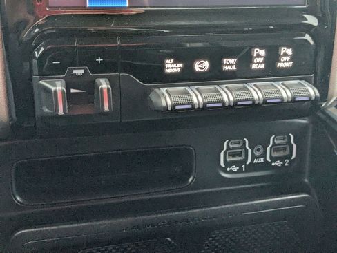 Used 2022 RAM 3500 Laramie image 21