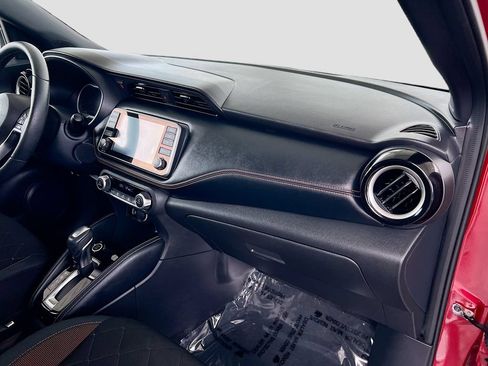 Used 2019 Nissan Kicks SR FWD image 27