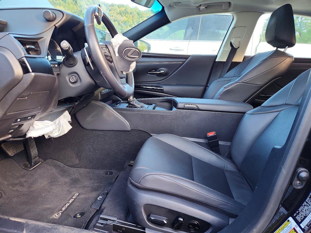 Used 2023 Lexus ES 300h w/ Premium Package FWD image 6