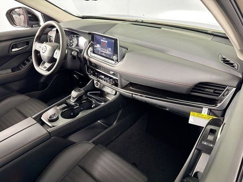 New 2026 Nissan Rogue SV image 24