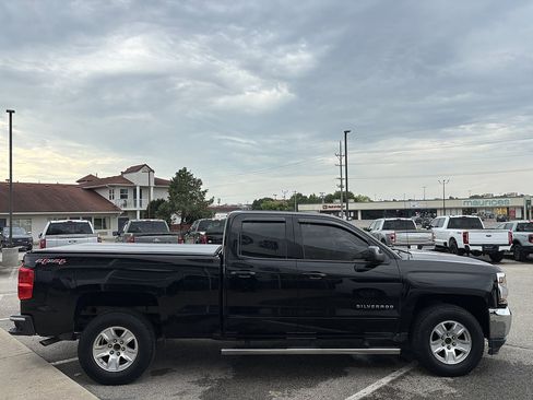 Used 2017 Chevrolet Silverado 1500 LT w/ All Star Edition AWD/4WD image 7