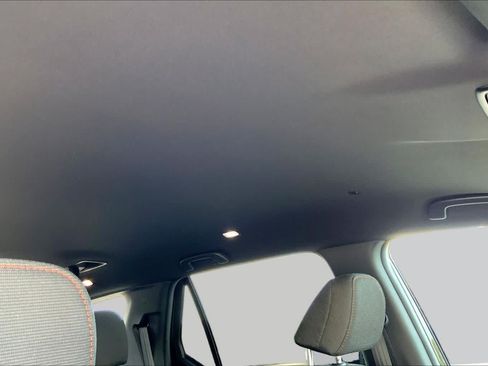 Used 2025 Honda Pilot Sport image 13