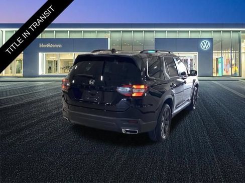 Used 2023 Honda Pilot Sport image 26