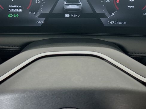 Used 2023 Nissan Ariya AWD image 19