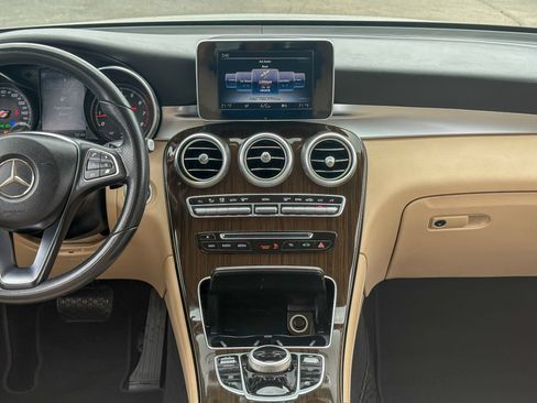 Used 2017 Mercedes-Benz GLC 300 image 30