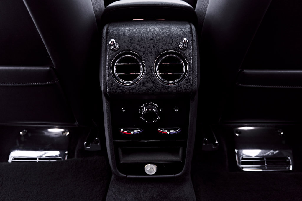 Used 2020 Rolls-Royce Cullinan AWD/4WD image 62