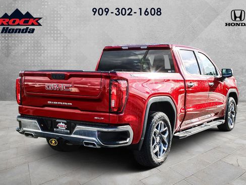 Used 2022 GMC Sierra 1500 SLT w/ SLT Premium Package image 4
