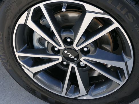 Used 2024 Kia Forte LXS w/ LXS Technology Package image 10