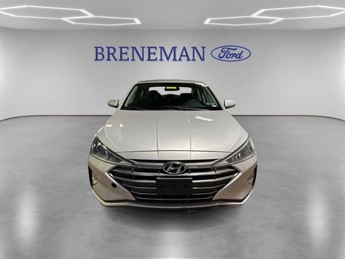 Used 2019 Hyundai Elantra SE w/ Cargo Package FWD image 2