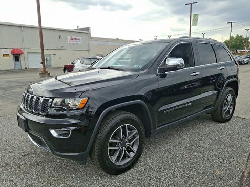 Used 2022 Jeep Grand Cherokee Limited image 4