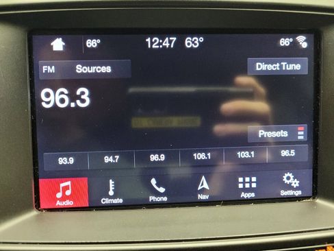 Used 2019 Ford Explorer XLT w/ Equipment Group 202A FWD image 25