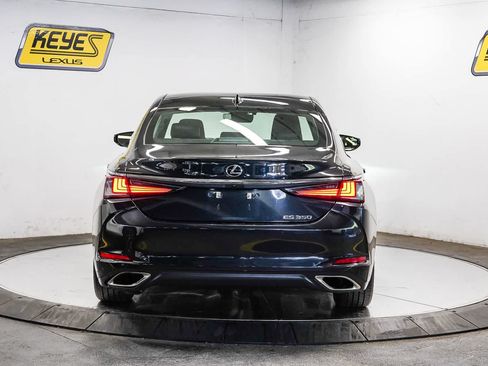 Used 2022 Lexus ES 350 w/ Premium Package FWD image 3