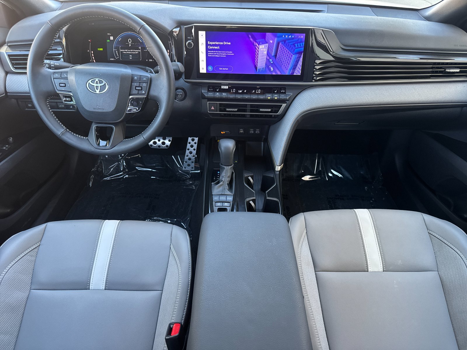 Used 2026 Toyota Camry SE w/ Multimedia Upgrade Package FWD image 13