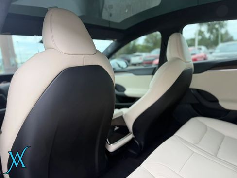 Used 2022 Tesla Model S Standard Range AWD/4WD image 16