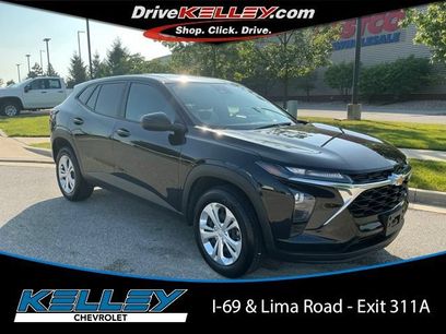 Used 2025 Chevrolet Trax LS w/ Driver Confidence Package