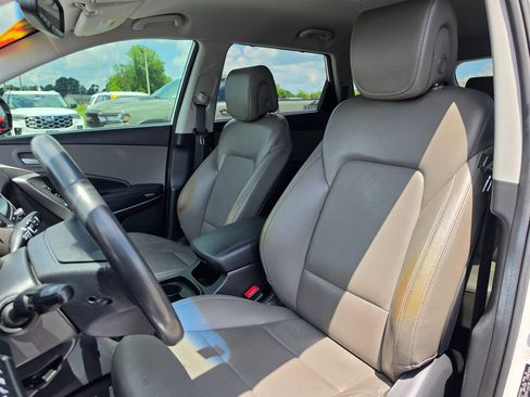 Used 2017 Hyundai Santa Fe Limited AWD/4WD image 18