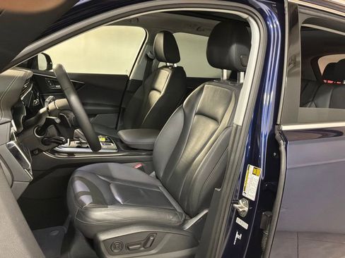 Used 2023 Audi Q7 2.0T Premium w/ Convenience Package AWD/4WD image 7