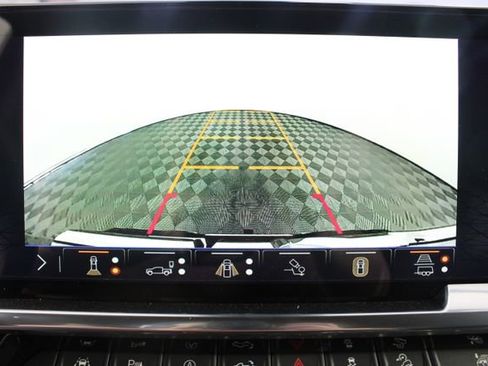 New 2026 GMC Sierra 1500 SLT image 3