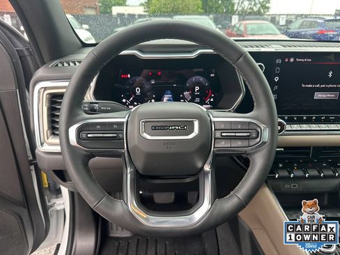 Used 2024 GMC Canyon Denali AWD/4WD image 23