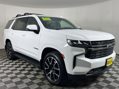 Used 2021 Chevrolet Tahoe RST w/ Luxury Package AWD/4WD image 3