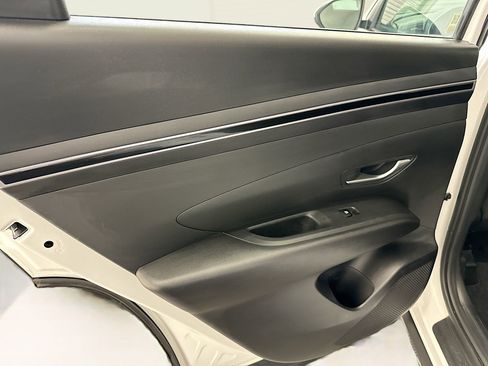 Used 2023 Hyundai Tucson SE image 26