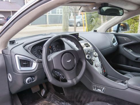 Used 2014 Aston Martin Vanquish Coupe image 29